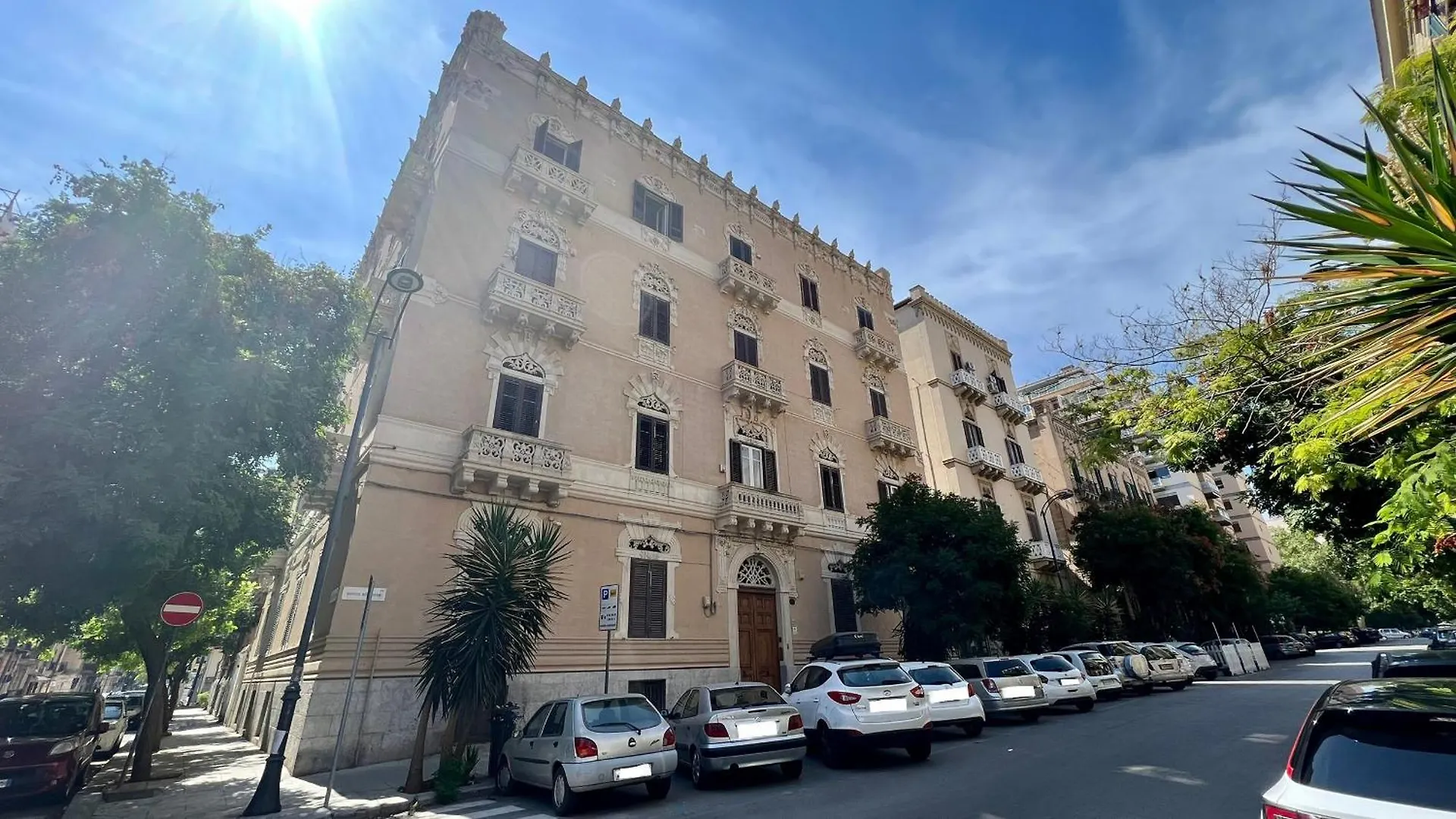 Intero Appartamento In Centro Citta Via Liberta-Piazza Croci-Teatri Politeama E Massimo Palermo 0*,  Italy
